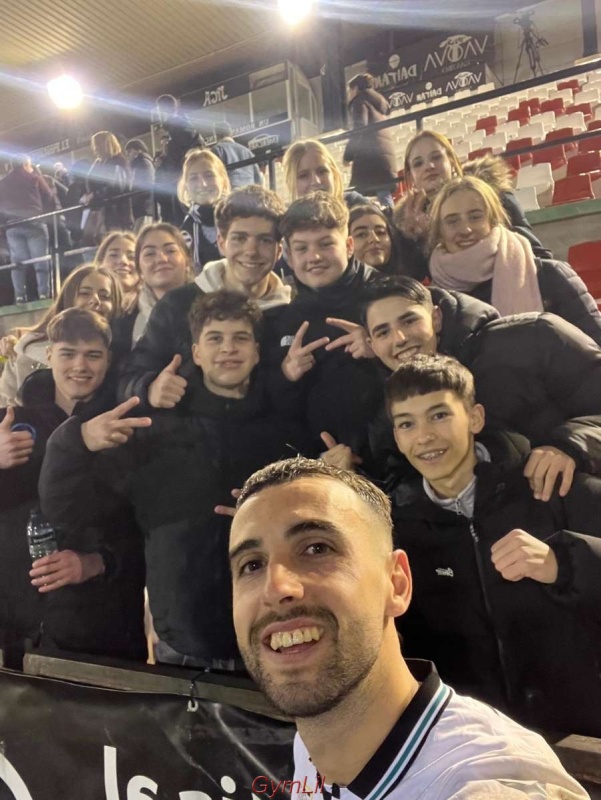 11 Fußballer Merida